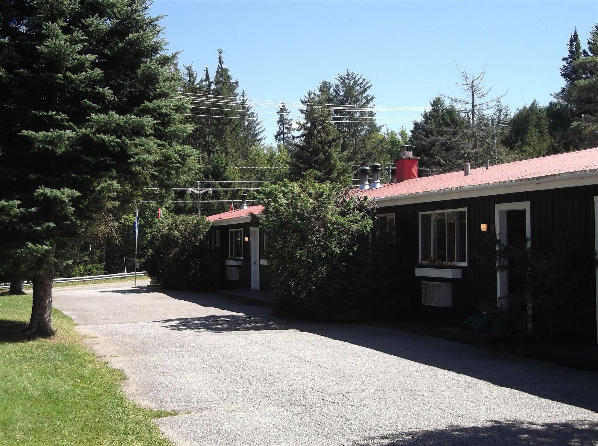Auberge Mountain View Inn Mont-Tremblant Dış mekan fotoğraf